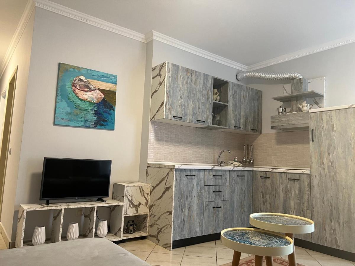 Lungomare Rei'S Apartment Durrës Extérieur photo