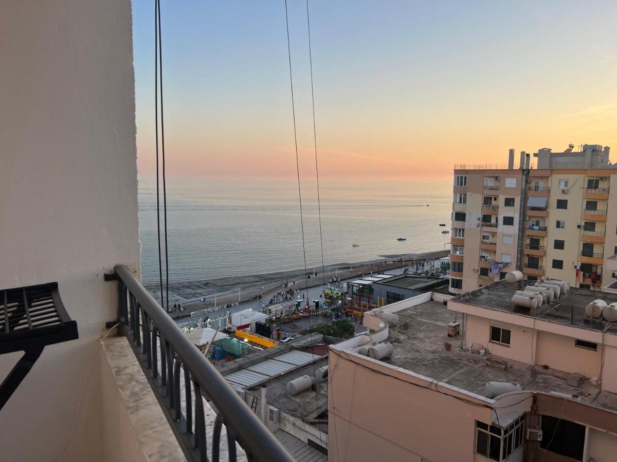Lungomare Rei'S Apartment Durrës Extérieur photo